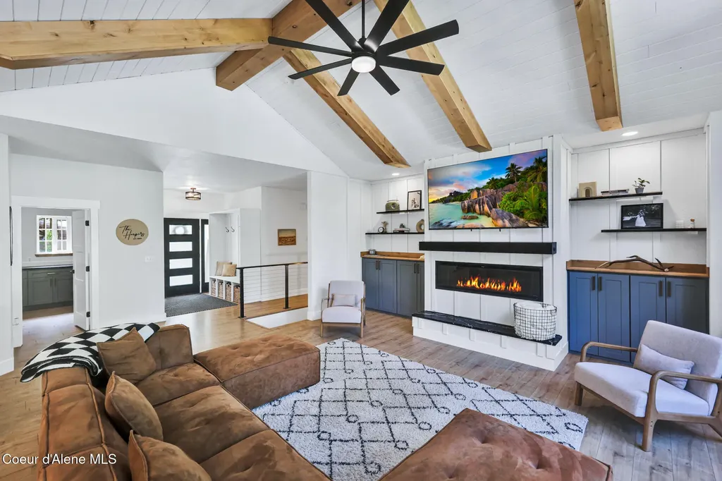 6079 E Hayden Lake Road Hayden ID 83835