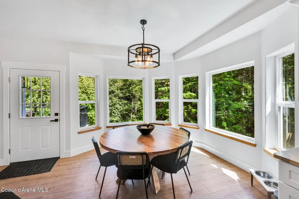 6079 E Hayden Lake Road Hayden ID 83835