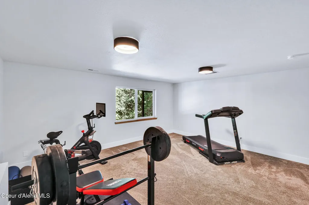 6079 E Hayden Lake Road Hayden ID 83835