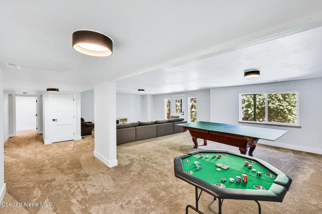 6079 E Hayden Lake Road Hayden ID 83835