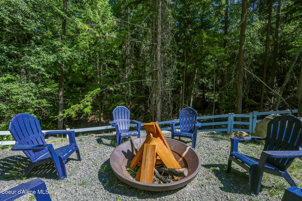 6079 E Hayden Lake Road Hayden ID 83835