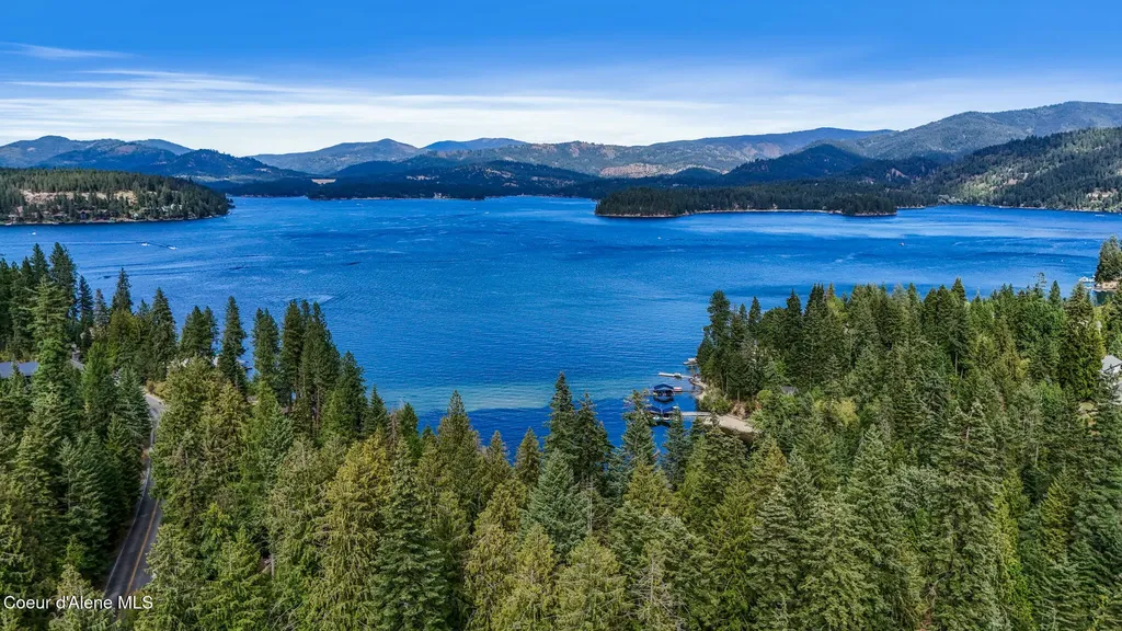 6079 E Hayden Lake Road Hayden ID 83835