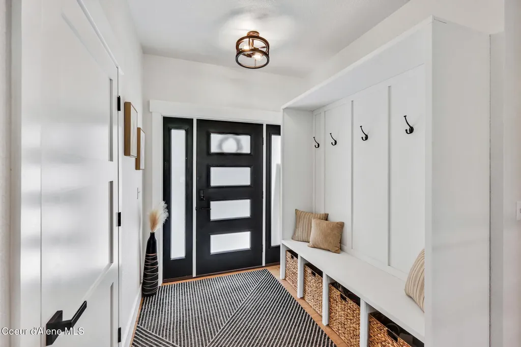 6079 E Hayden Lake Road Hayden ID 83835