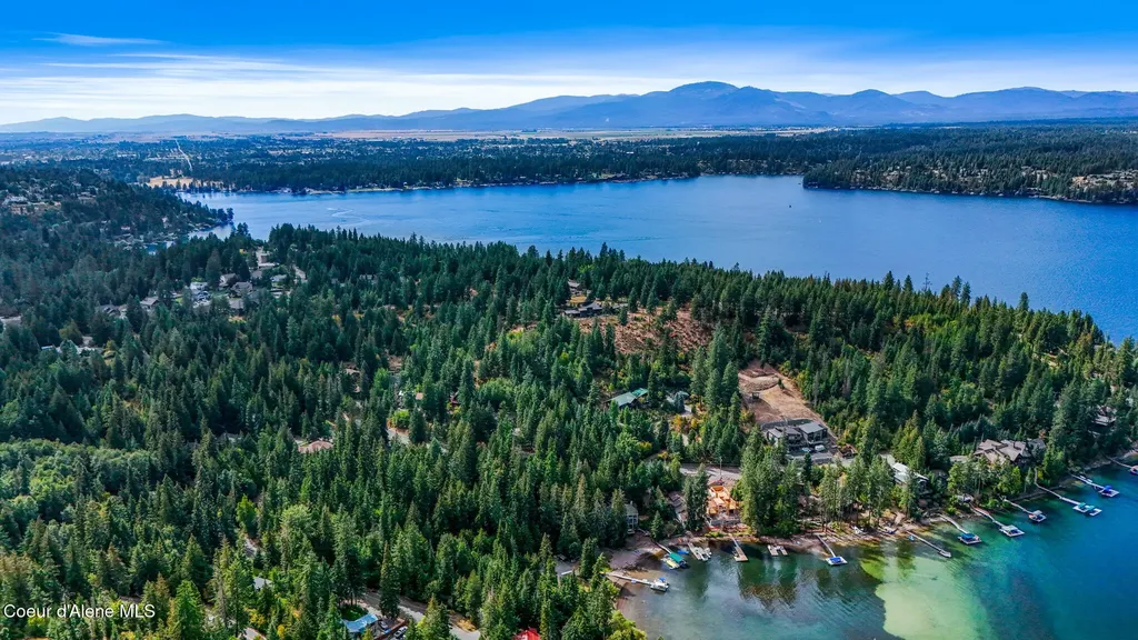 6079 E Hayden Lake Road Hayden ID 83835