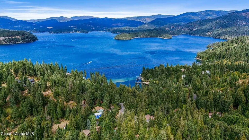 6079 E Hayden Lake Road Hayden ID 83835