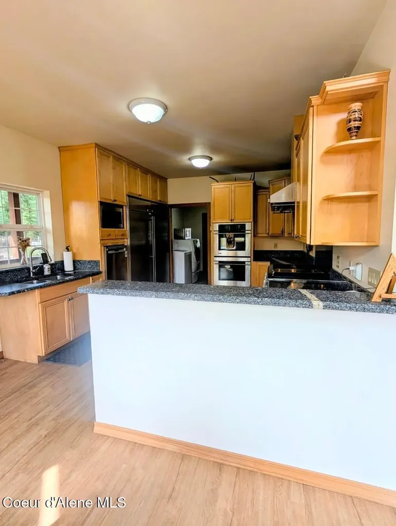 845 Cougar Road Naples ID 83847
