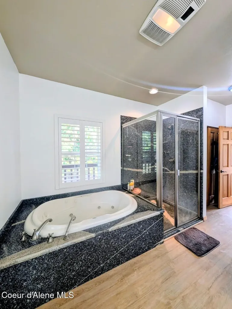 845 Cougar Road Naples ID 83847