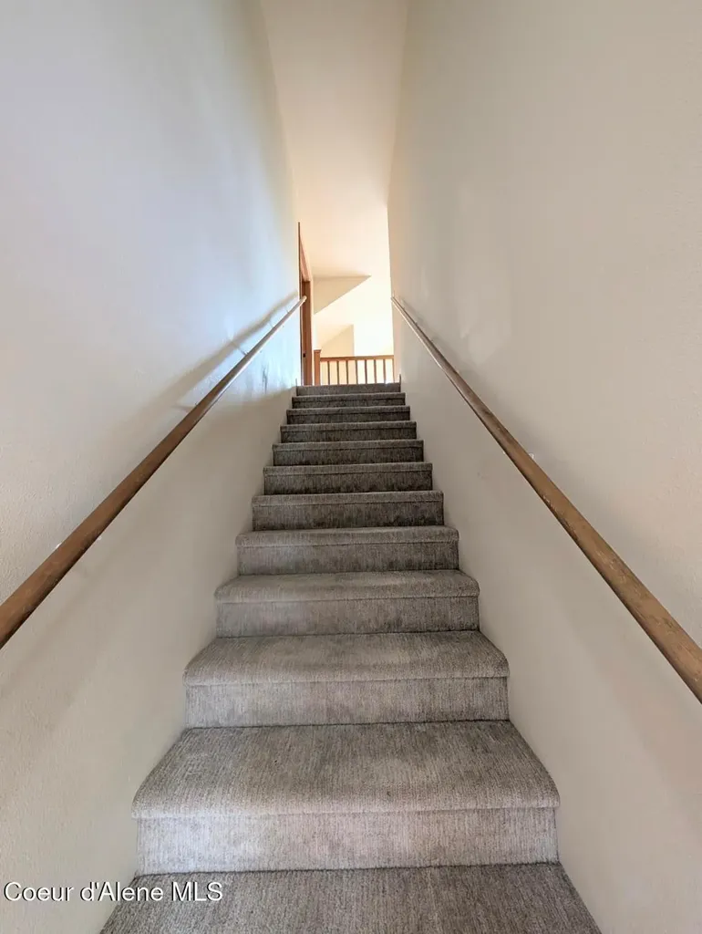 845 Cougar Road Naples ID 83847