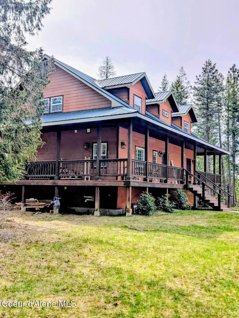 845 Cougar Road Naples ID 83847
