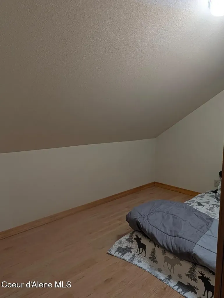 845 Cougar Road Naples ID 83847