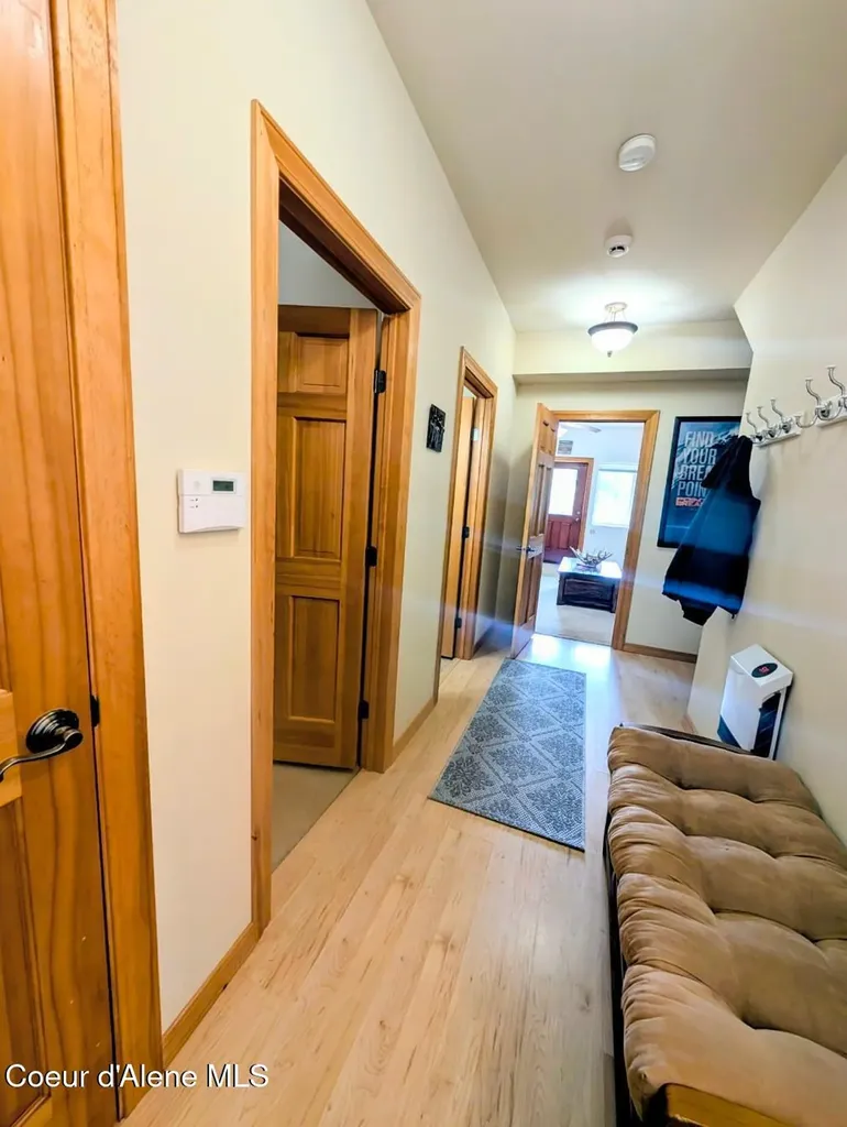 845 Cougar Road Naples ID 83847