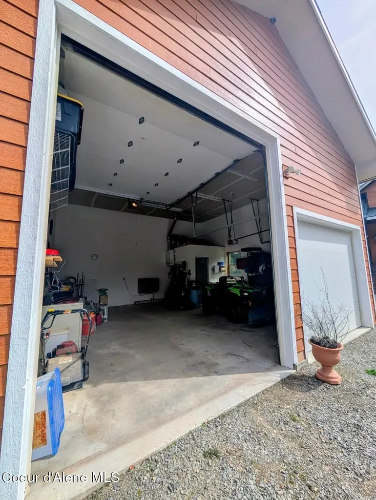 845 Cougar Road Naples ID 83847