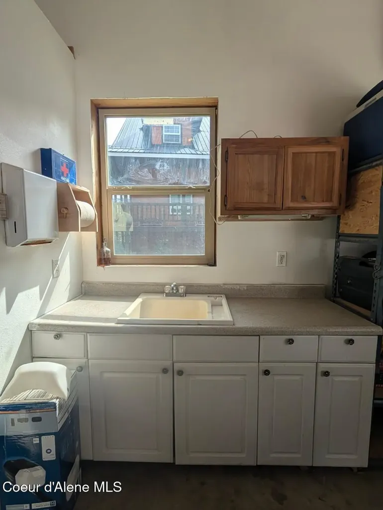 845 Cougar Road Naples ID 83847