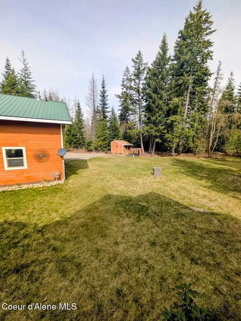 845 Cougar Road Naples ID 83847