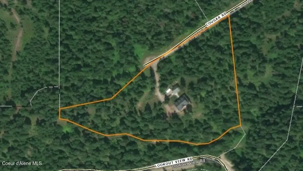 845 Cougar Road Naples ID 83847