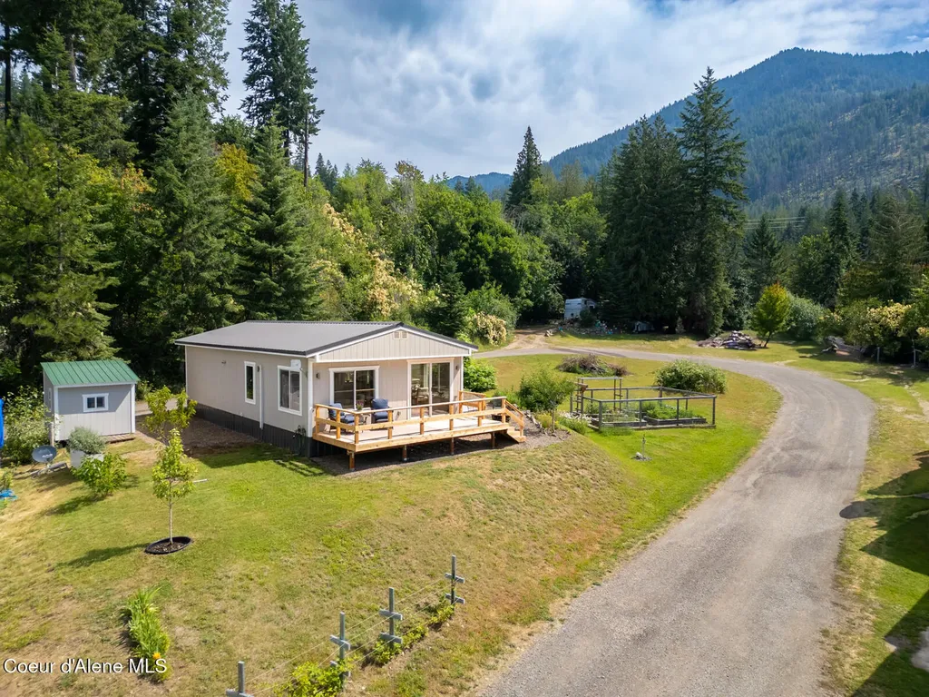 302 School Road Hope ID 83836