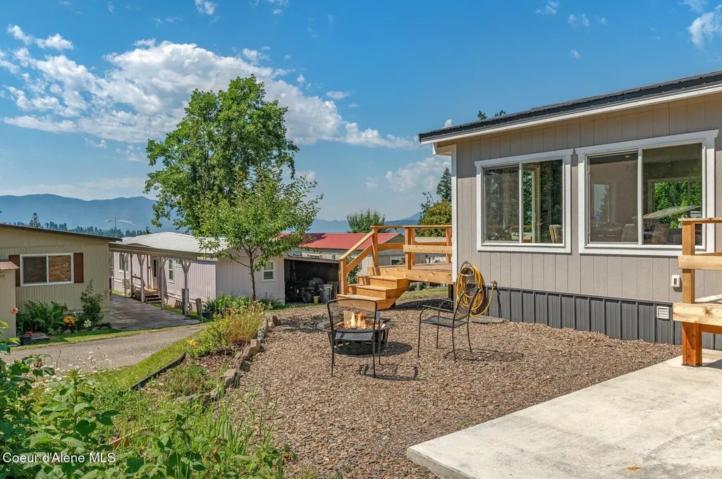 302 School Road Hope ID 83836