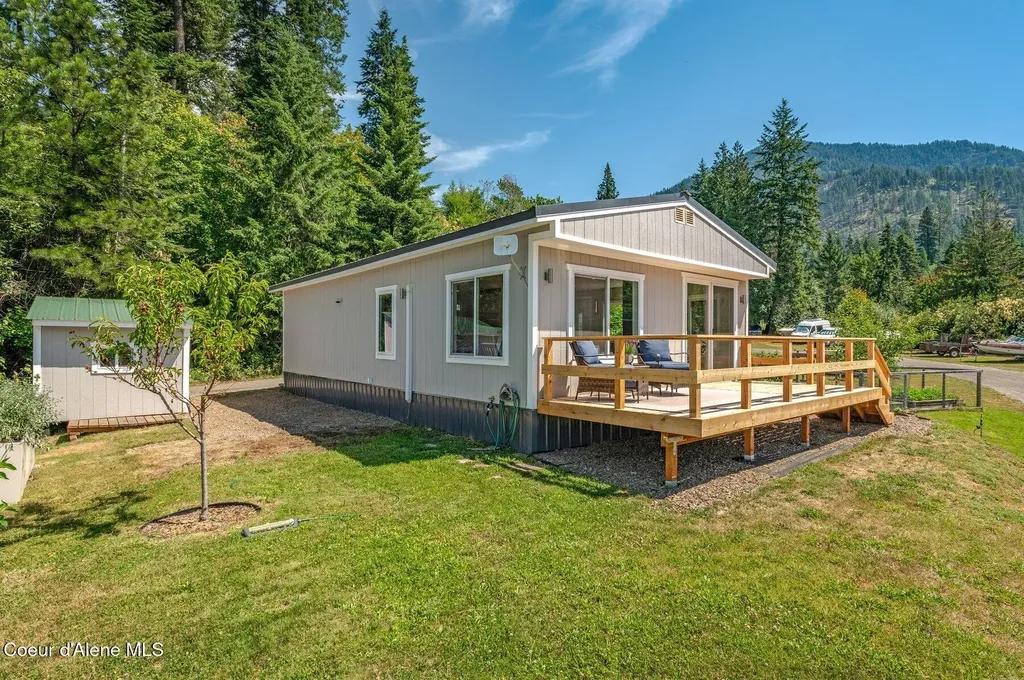 302 School Road Hope ID 83836