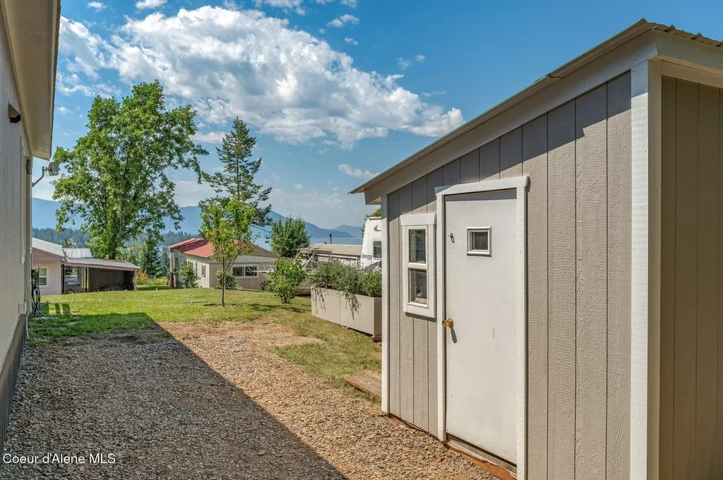 302 School Road Hope ID 83836