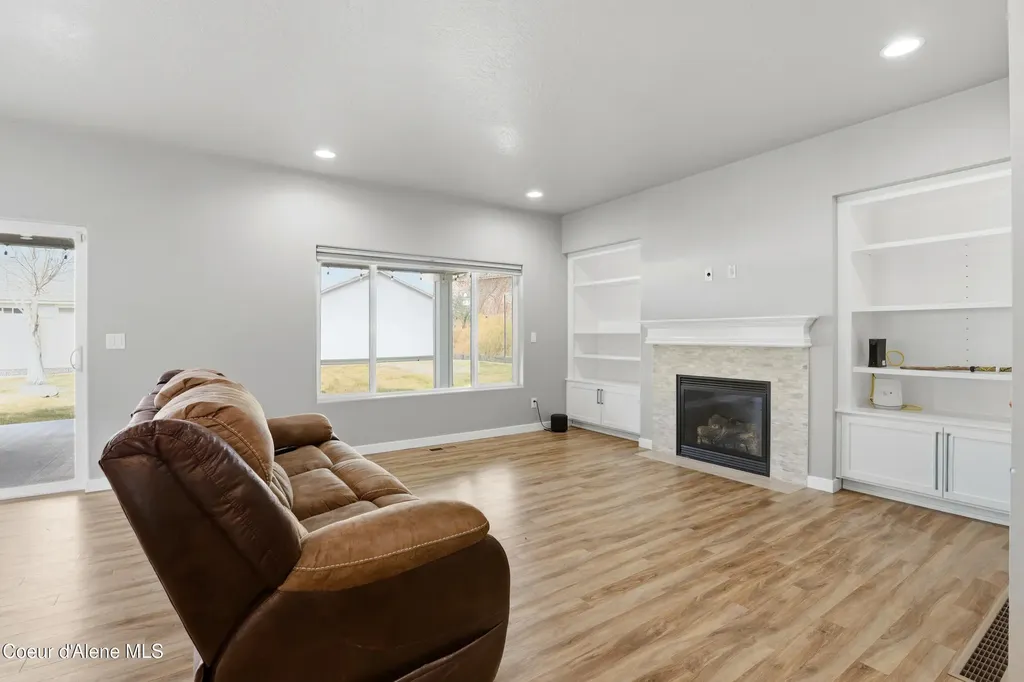 623 E Penrose Avenue Post Falls ID 83854