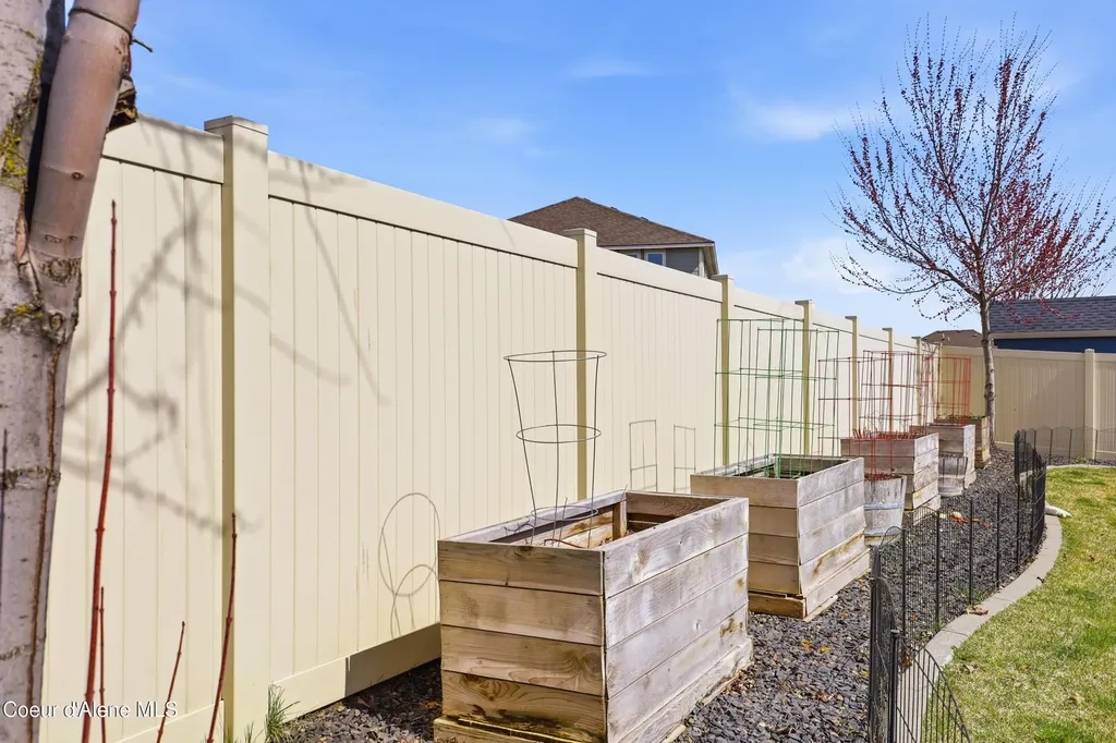 623 E Penrose Avenue Post Falls ID 83854