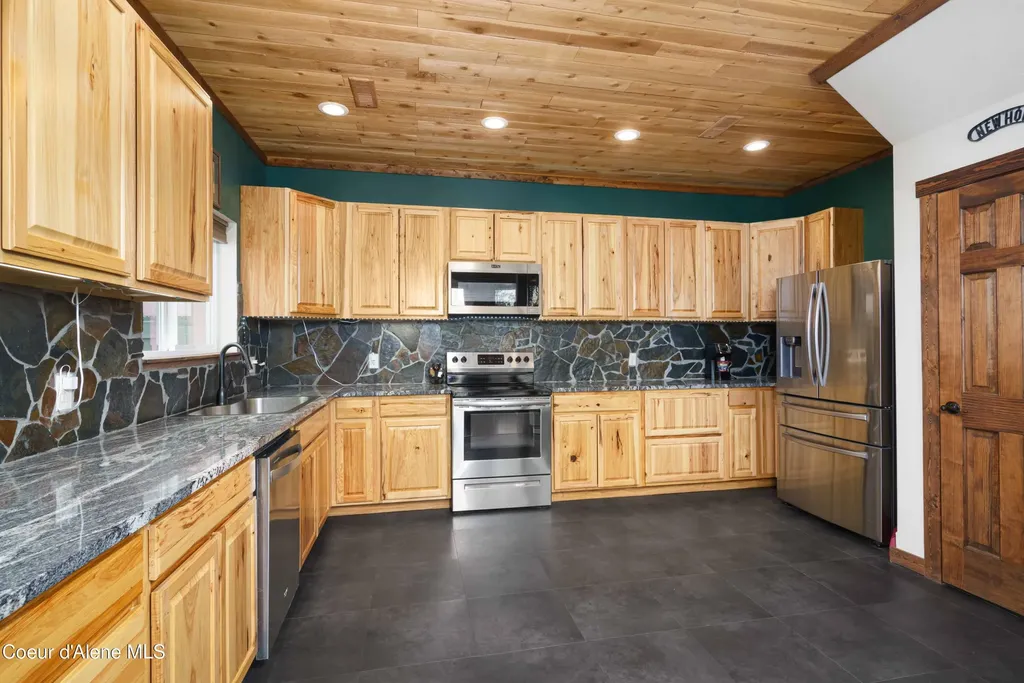 12251 W Blessing Hill Road Post Falls ID 83854