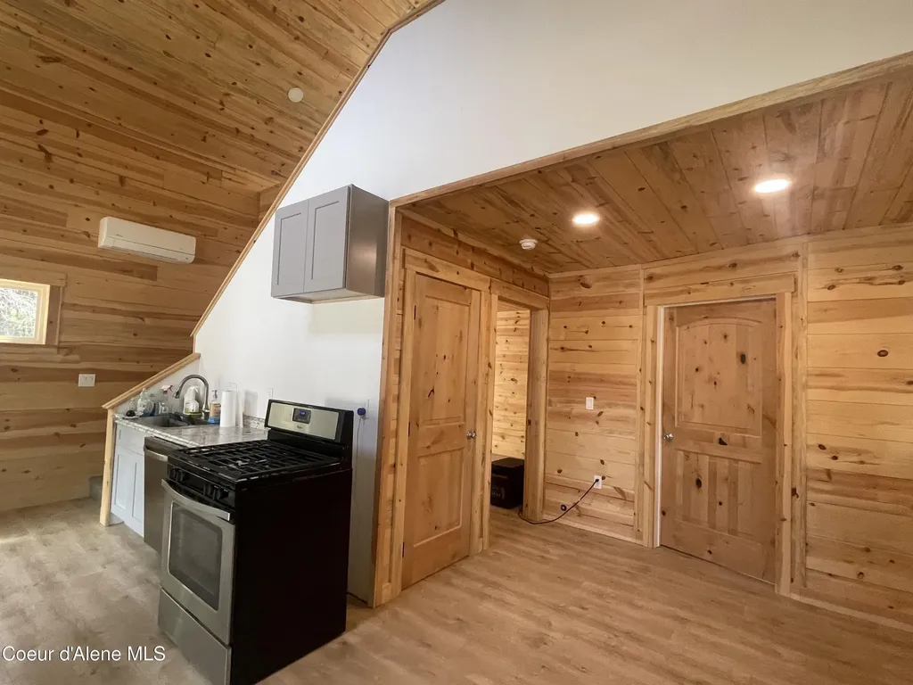 391 Champs Road Bonners Ferry ID 83805