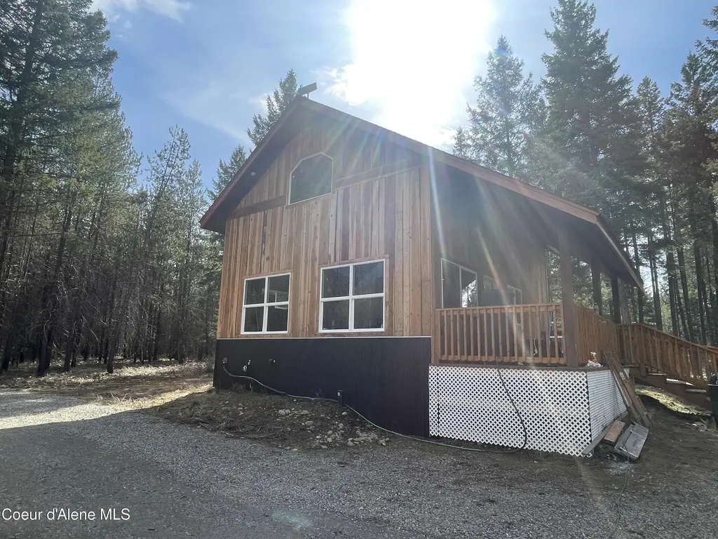 391 Champs Road Bonners Ferry ID 83805