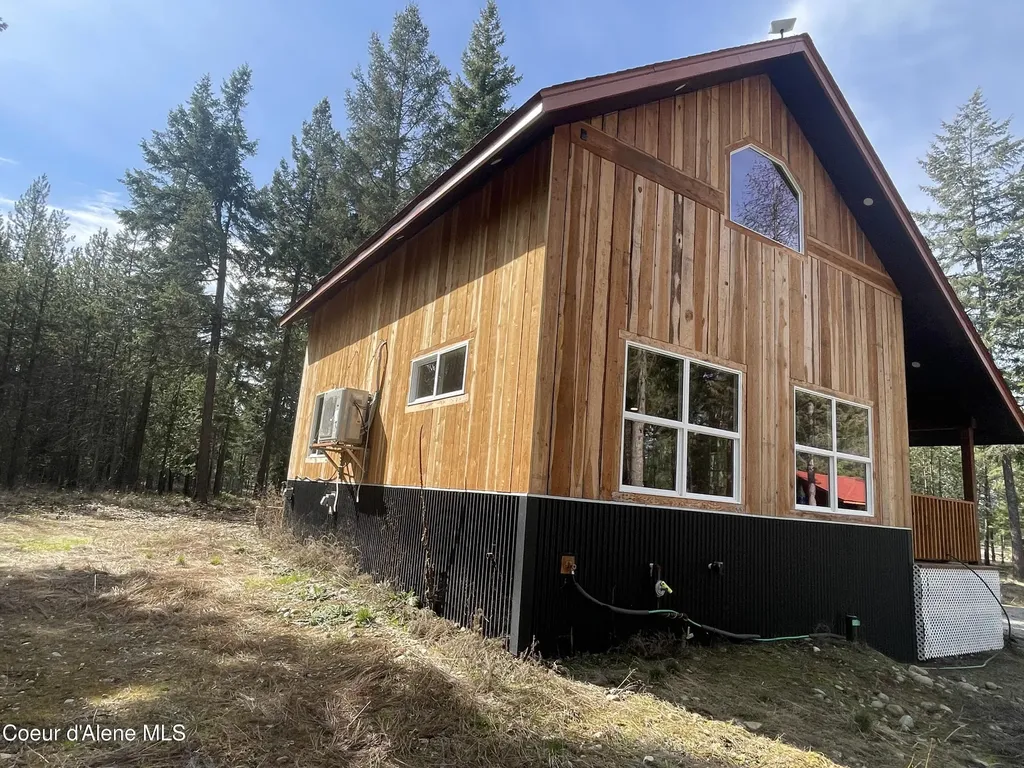 391 Champs Road Bonners Ferry ID 83805