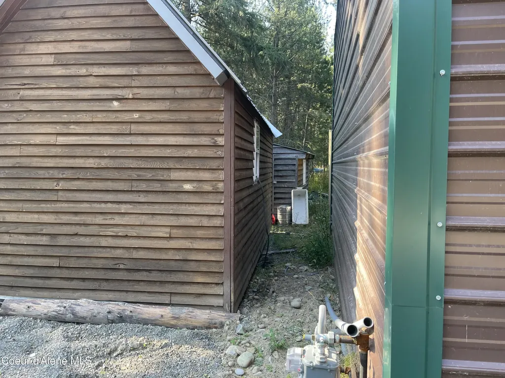 391 Champs Road Bonners Ferry ID 83805