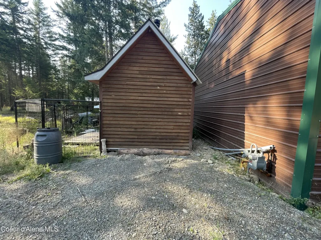 391 Champs Road Bonners Ferry ID 83805