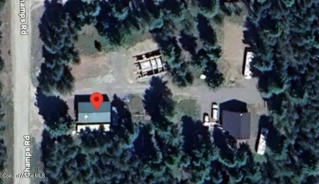 391 Champs Road Bonners Ferry ID 83805