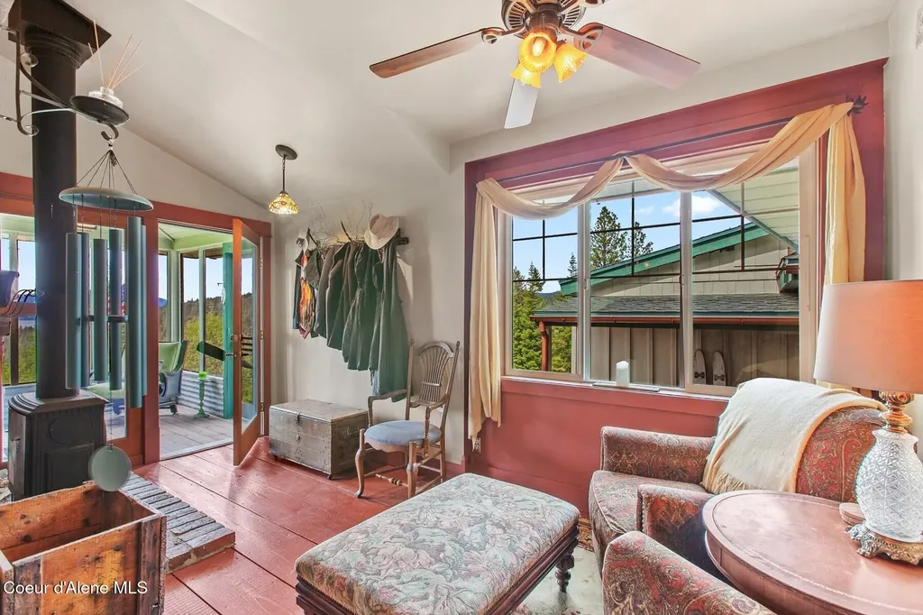 3467 E Sunset Drive Harrison ID 83833