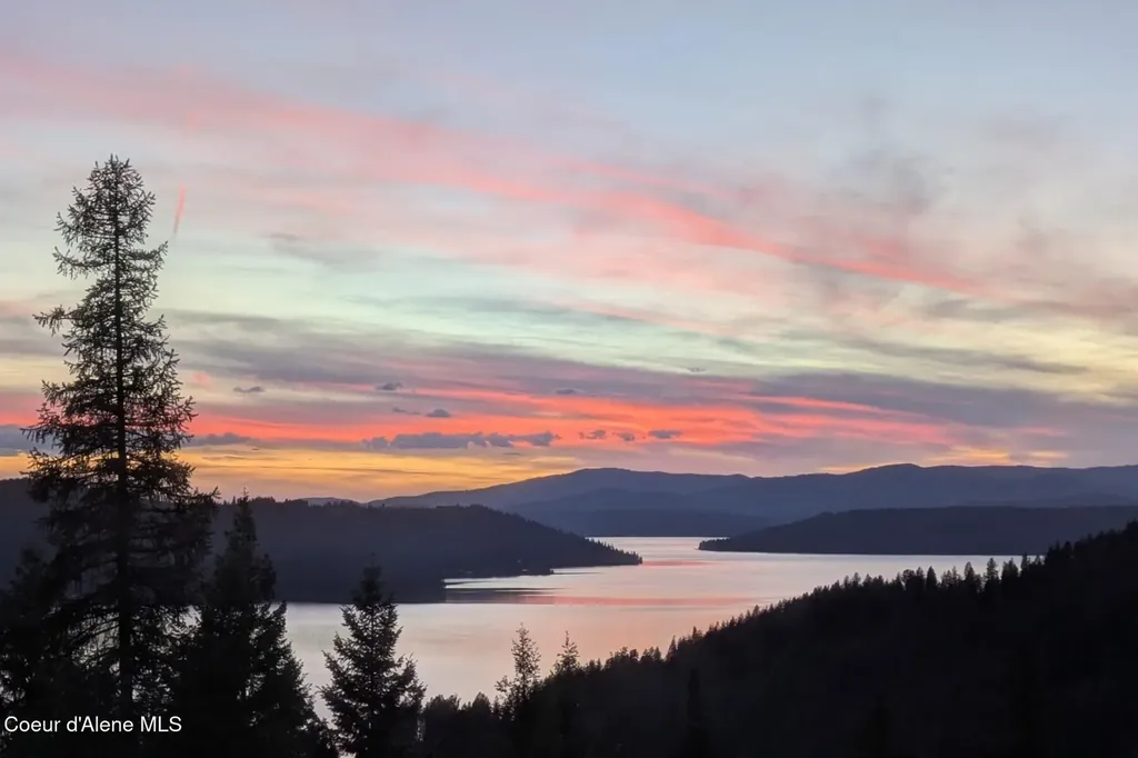 3467 E Sunset Drive Harrison ID 83833