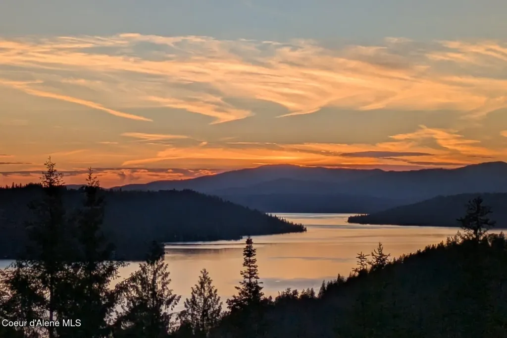 3467 E Sunset Drive Harrison ID 83833