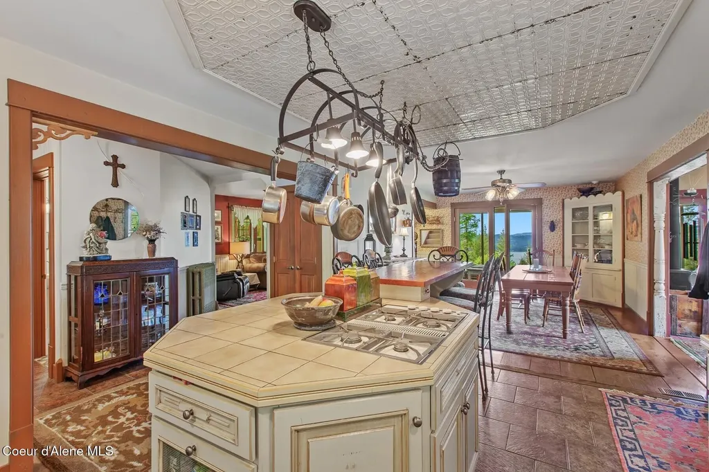 3467 E Sunset Drive Harrison ID 83833