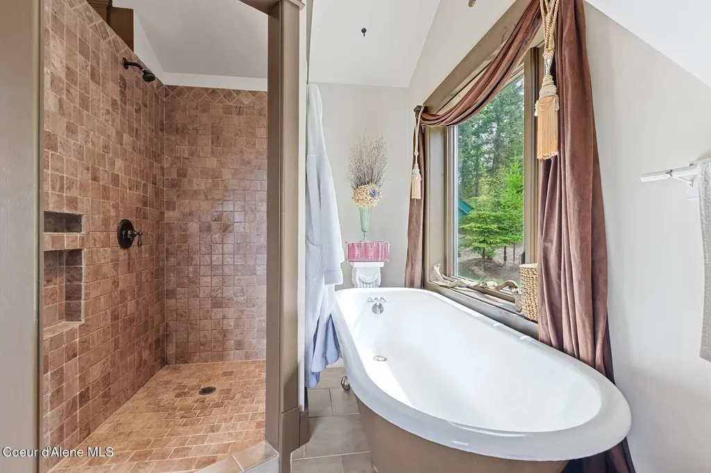 3467 E Sunset Drive Harrison ID 83833