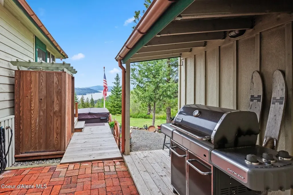 3467 E Sunset Drive Harrison ID 83833
