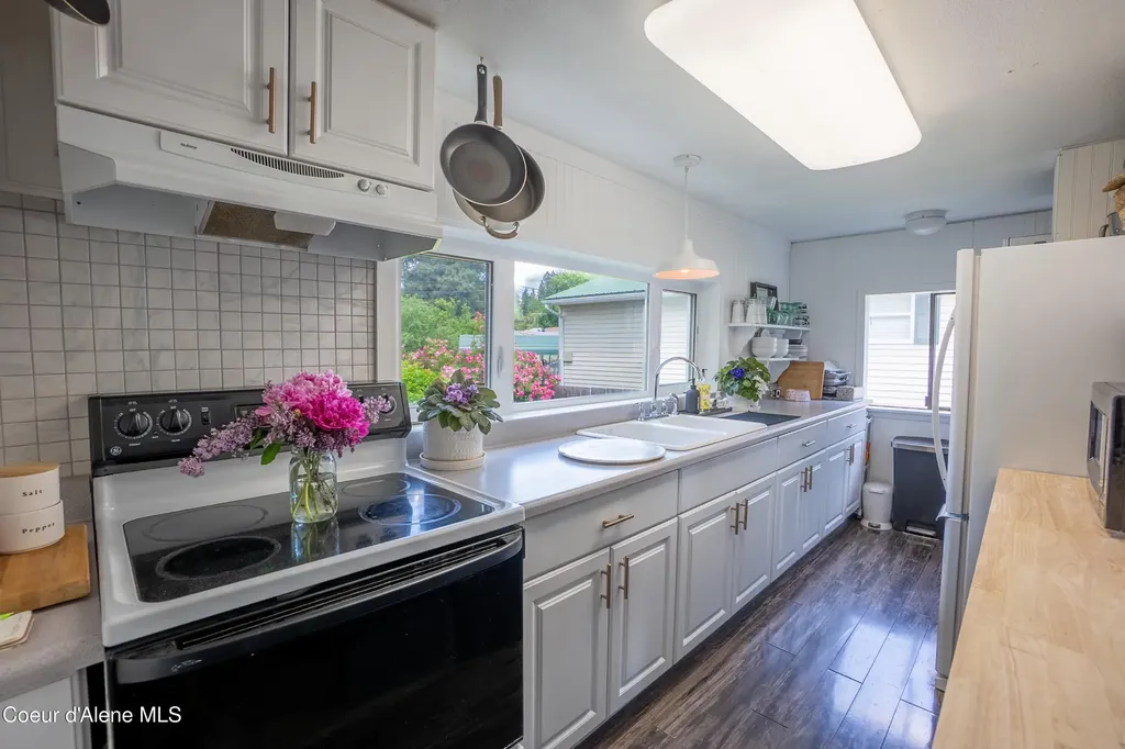 6499 Van Buren Street Bonners Ferry ID 83805