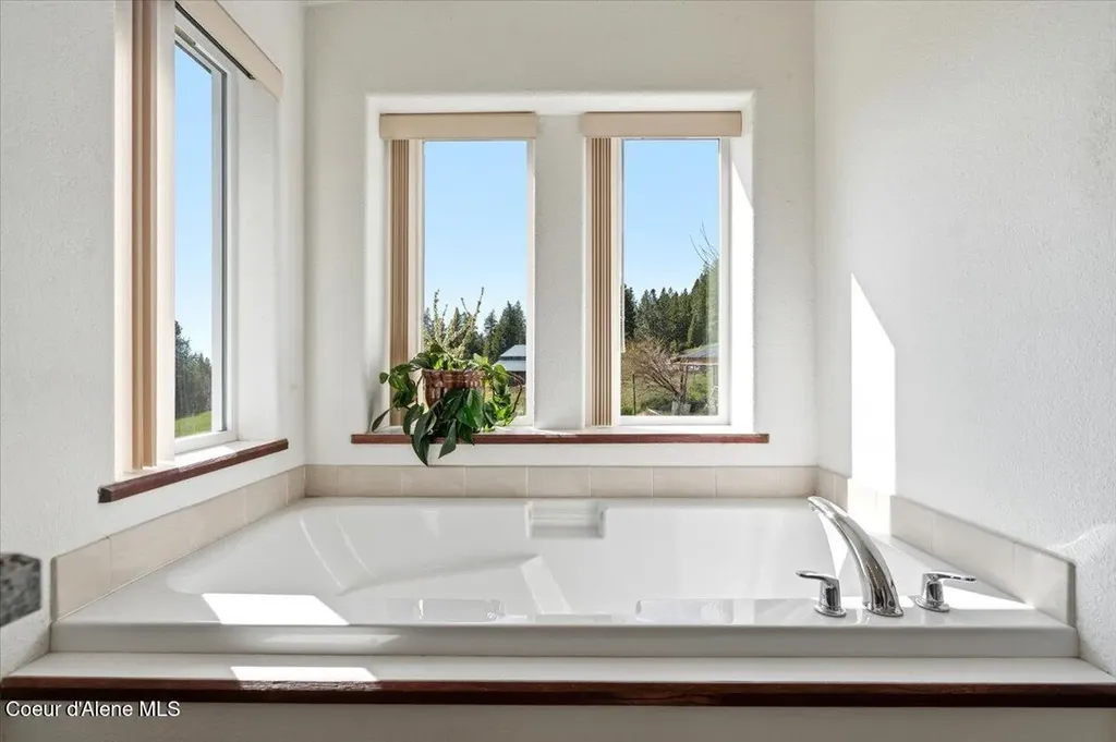 232 Cheyenne Drive St. Maries ID 83861