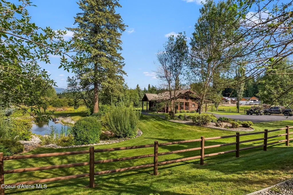 534 Saddleback Drive Naples ID 83847