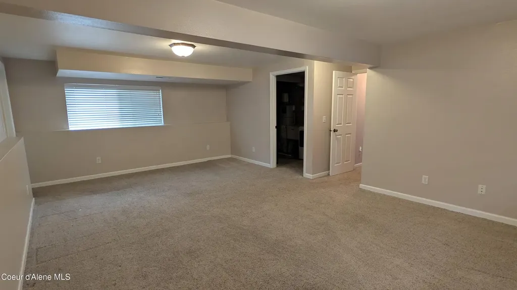 8671 W David Street Rathdrum ID 83858