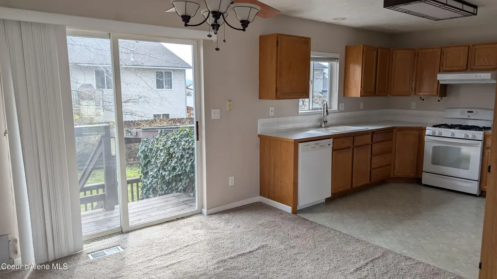 8671 W David Street Rathdrum ID 83858