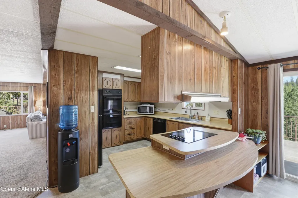 23160 S Madrona Loop Worley ID 83876