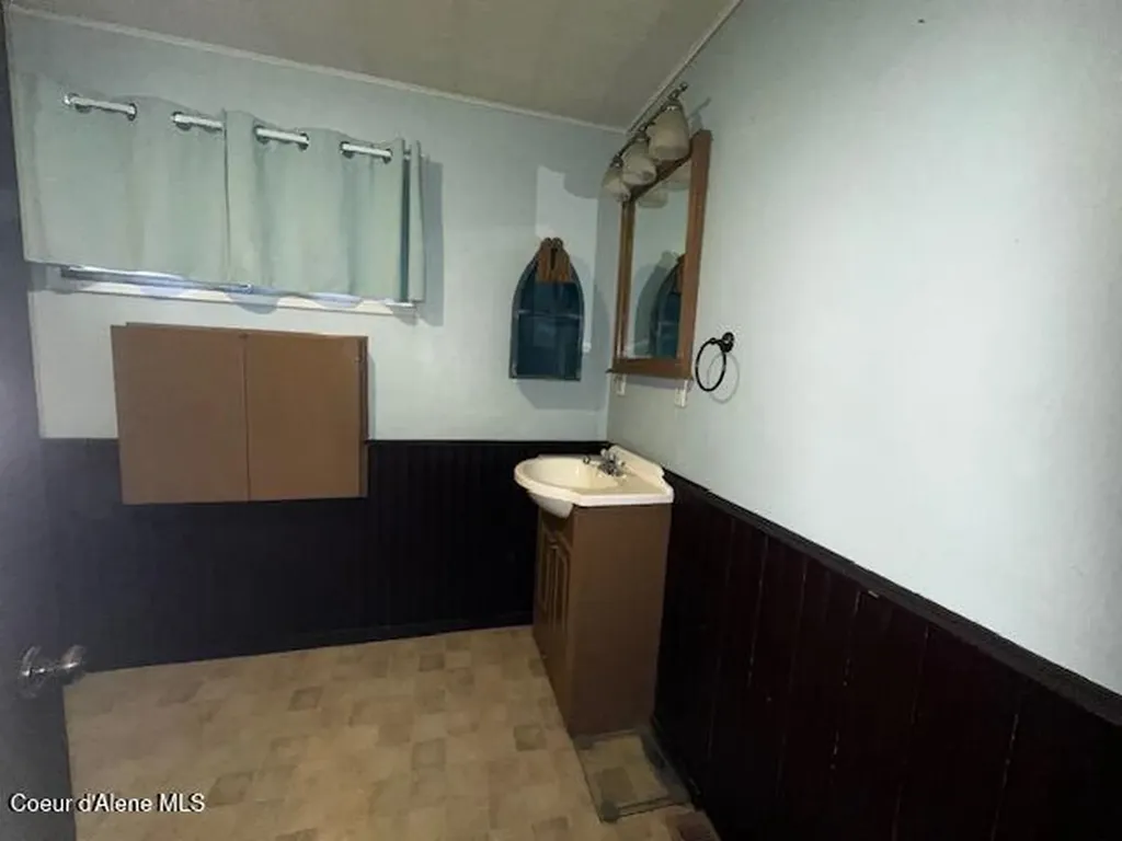 328 S 7th Street St. Maries ID 83861