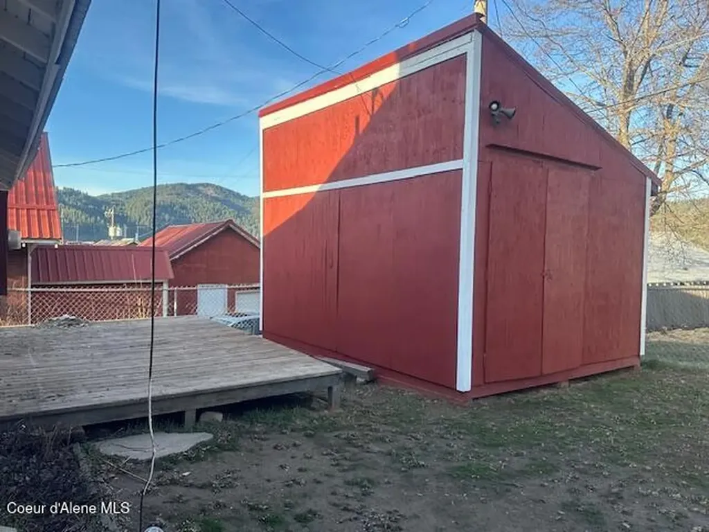 328 S 7th Street St. Maries ID 83861
