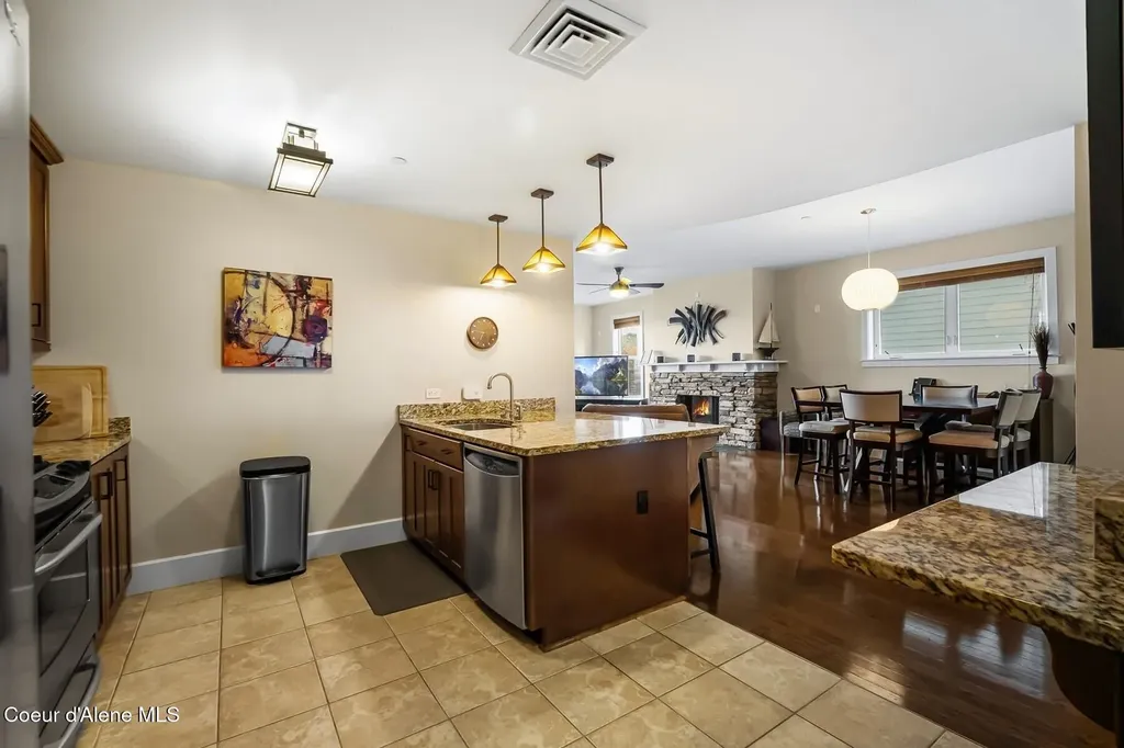 412 Sandpoint Avenue Sandpoint ID 83864
