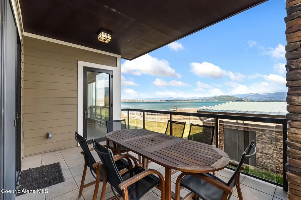 412 Sandpoint Avenue Sandpoint ID 83864