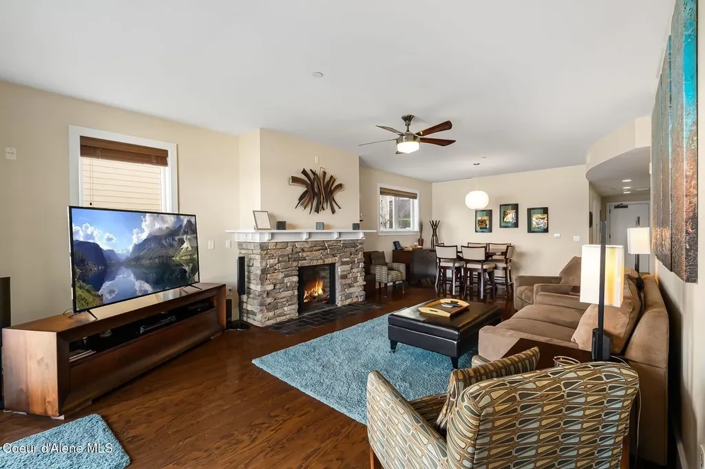 412 Sandpoint Avenue Sandpoint ID 83864