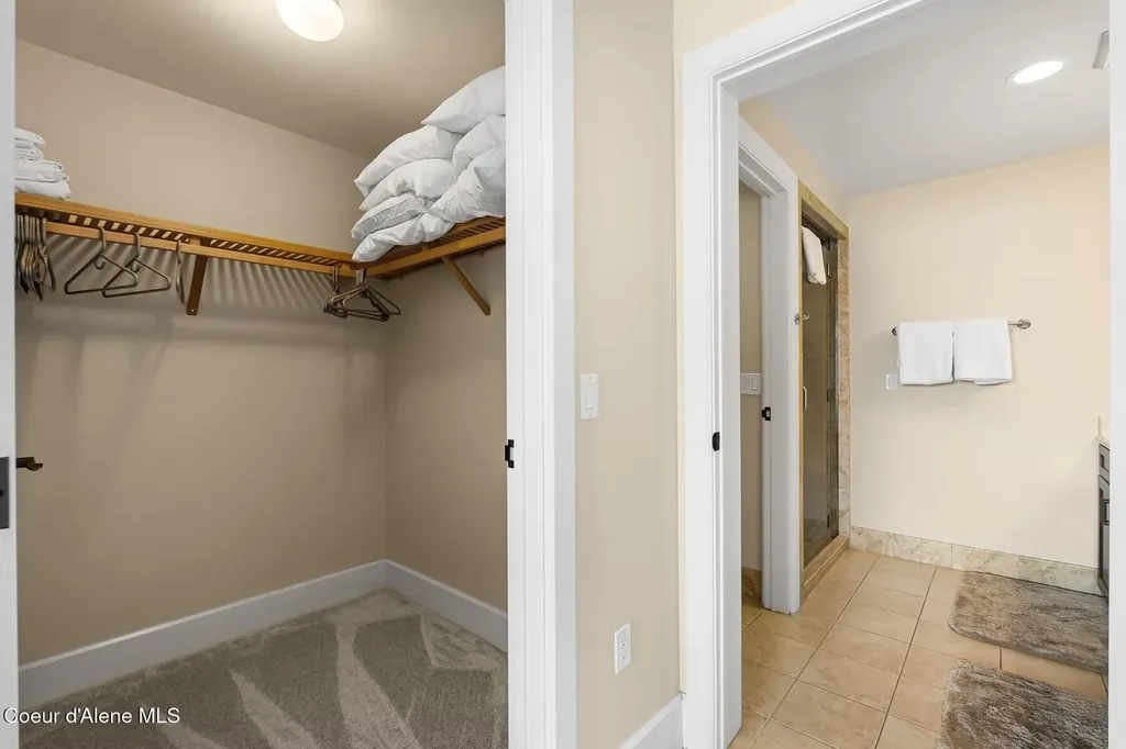 412 Sandpoint Avenue Sandpoint ID 83864